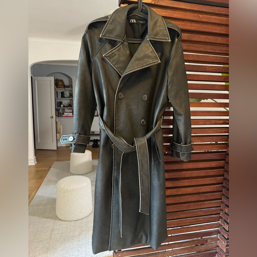 Distress faux leather trench coat - Picture 2 of 4